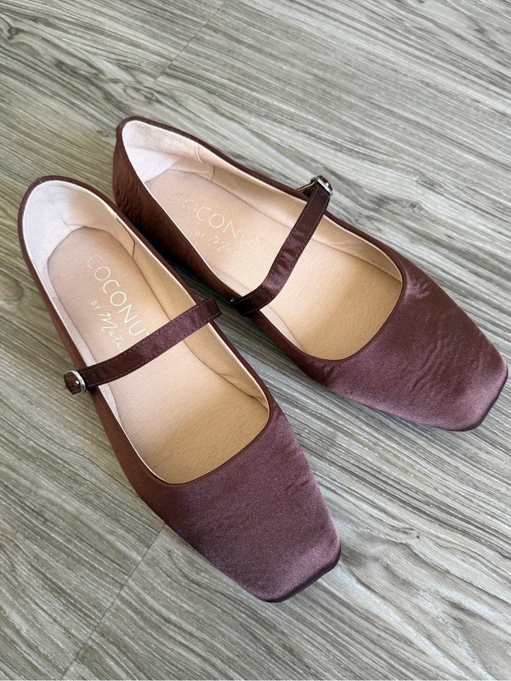 Coconuts by Matisse • Ringo Flat in Brown • Size 9 • brown satin Mary Jane flats